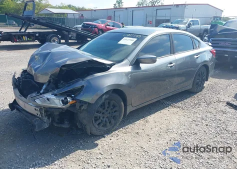 2016 Nissan Altima 2.5/S/Sv/Sl/Sr z USA, uszkodzony, nr VIN 1N4AL3AP7GC203068